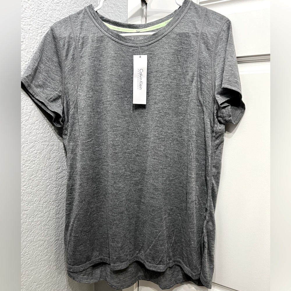 Calvin Klein Performance line NWT active tee